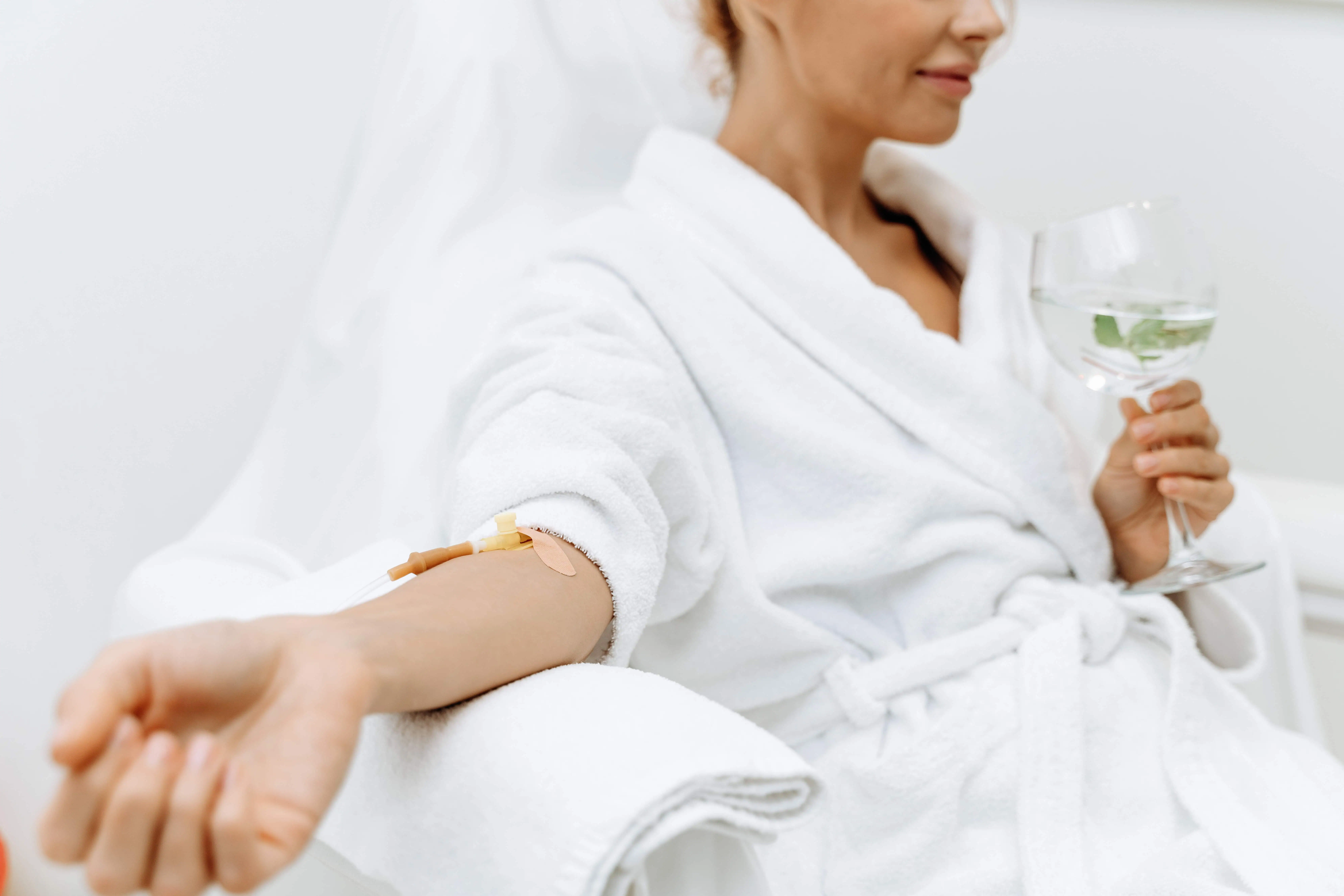 A woman is receiving IV Therapy at Euro Look Medical Spa in Cleveland, OH